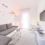 Holiday home By Interhome