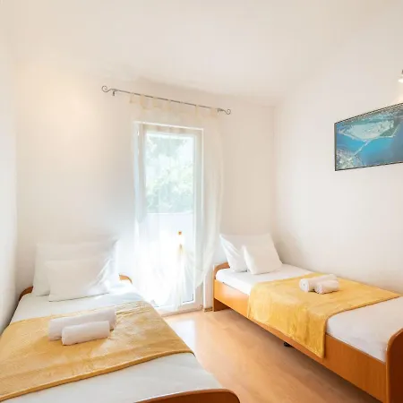 By Interhome * Labin